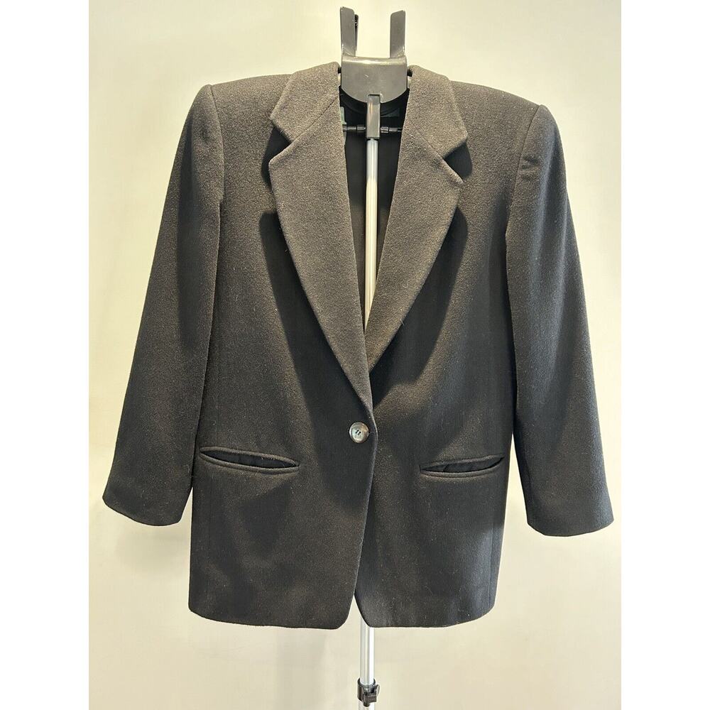 Harve Benard Classic Blazer by Benard Holtzman size Large
